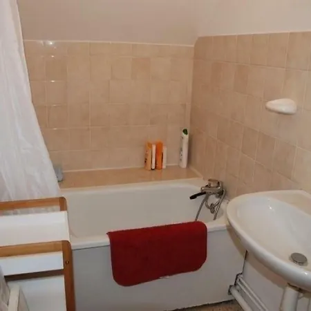 Дом отдыха House Maison De Vacances Proche Plages Et Commerces *